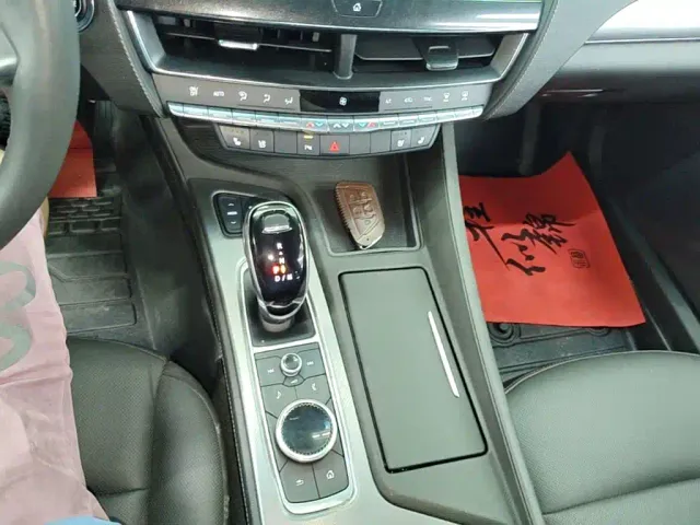 Cadillac CT5 — Фото автомобиля 13