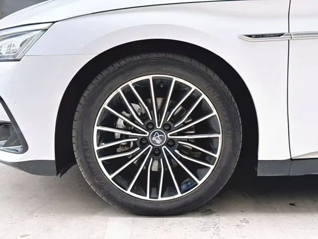 BYD Han — Фото автомобиля 5