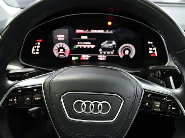 Audi A6L — Фото автомобиля 11