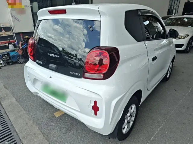 Roewe Clever — Фото автомобиля 6