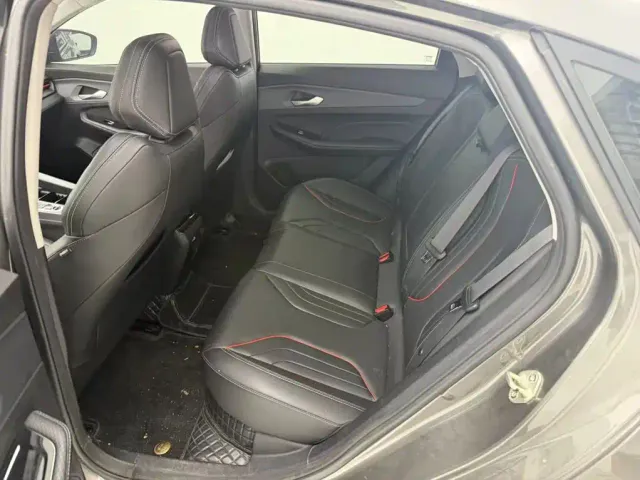 Geely Binrui — Фото автомобиля 6
