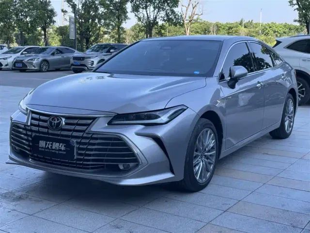 Фотография автомобиля — Toyota Avalon