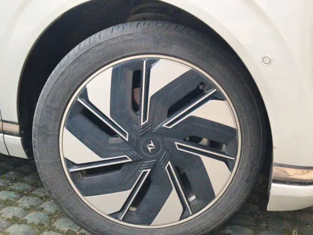 Dongfeng eπ 008 — Фото автомобиля 8