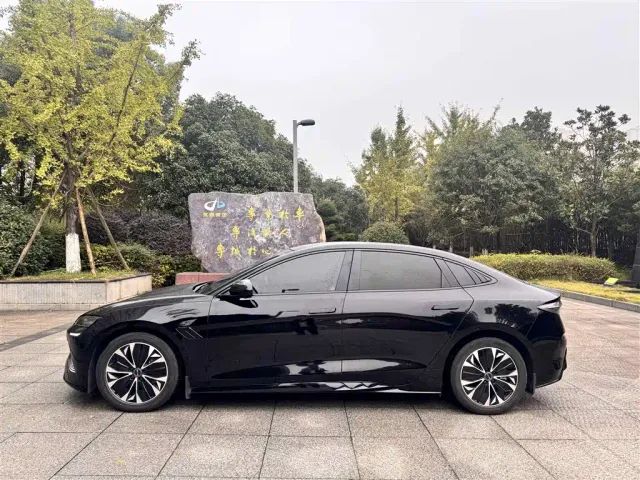 BYD Seal — Фото автомобиля 9