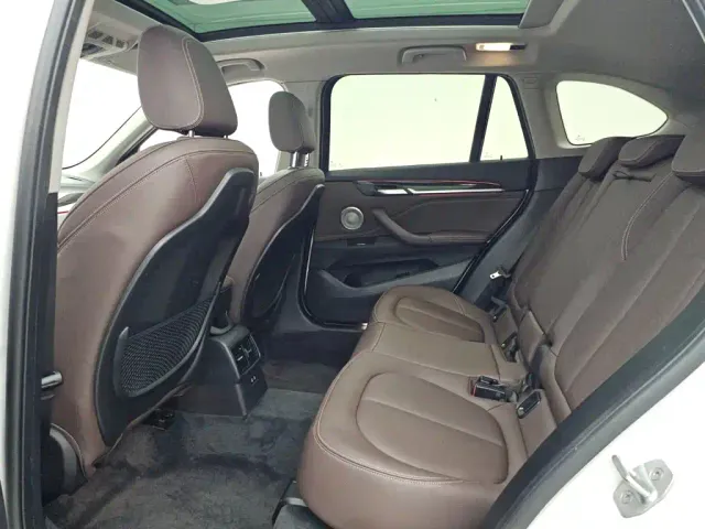 BMW X1 — Фото автомобиля 12