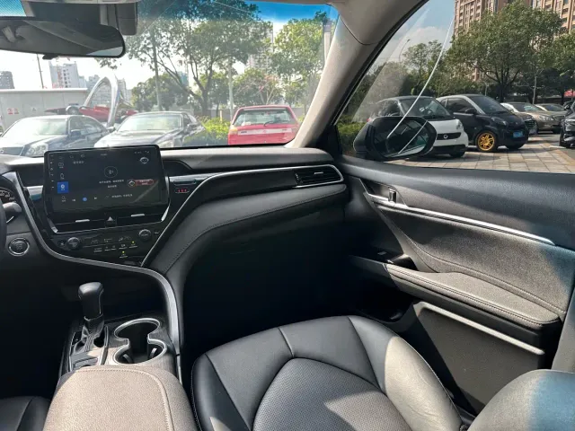 Toyota Camry — Фото автомобиля 21