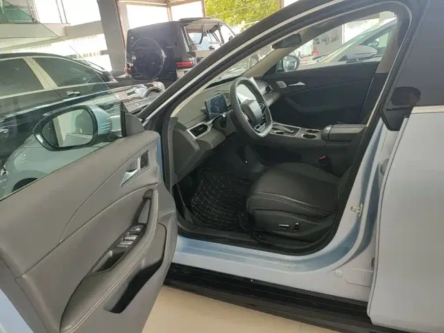 Forthing Xinghai S7 — Фото автомобиля 15