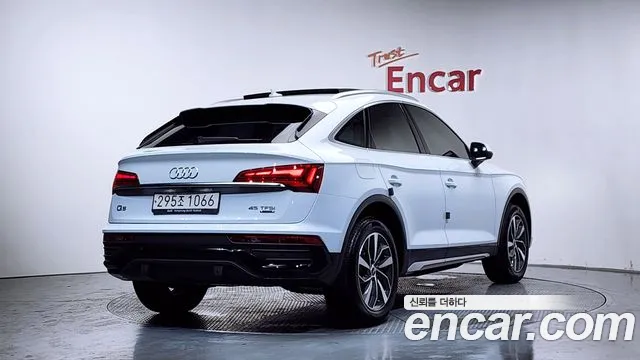 Audi Q5 45 TFSI quattro Sportback — Фото автомобиля 2