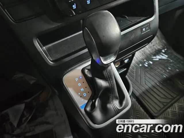 Hyundai Staria Staria Карго 3 места — Фото автомобиля 9