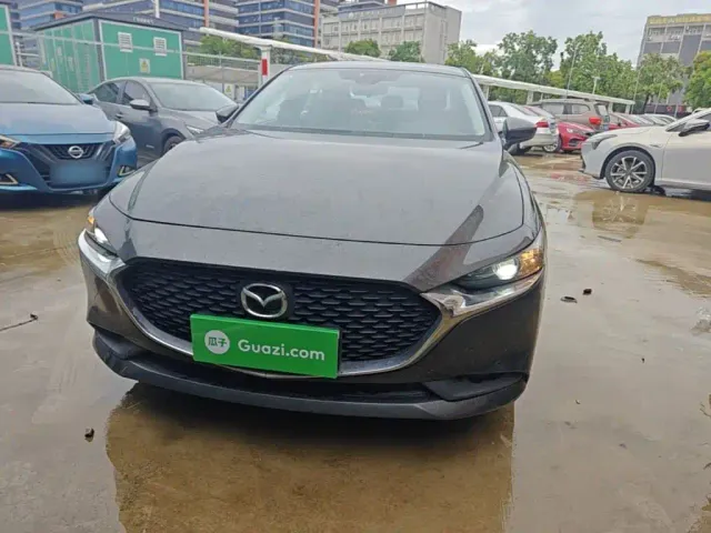 Mazda Axela — Фото автомобиля 2