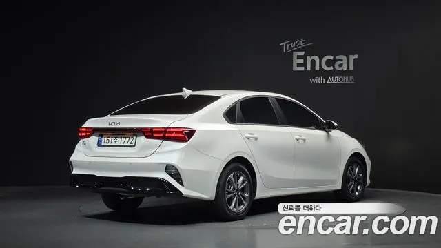 Kia K3 Generation 2 — Фото автомобиля 2