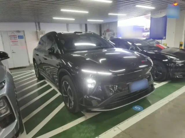 Nio ES6 — Фото автомобиля 3