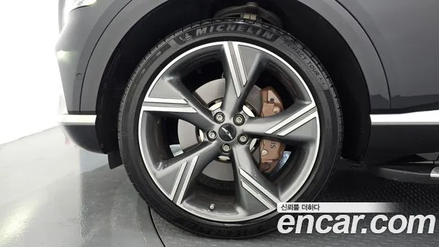 Genesis GV80 — Фото автомобиля 5