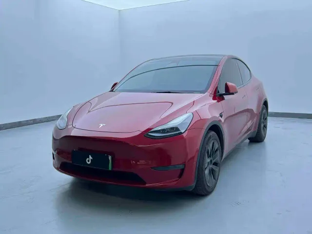 Фотография автомобиля — Tesla Model Y