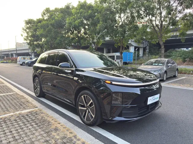 Li Auto L6 — Фото автомобиля 3