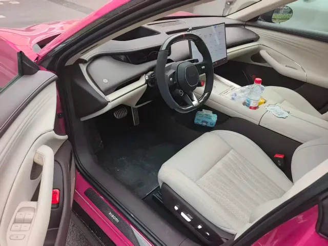 Xiaomi SU7 — Фото автомобиля 2