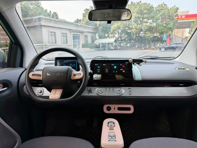 Changan Lumin — Фото автомобиля 15