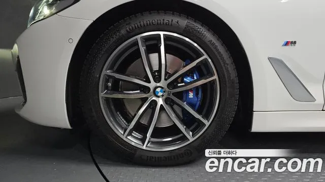 BMW 5 Series G30 — Фото автомобиля 5
