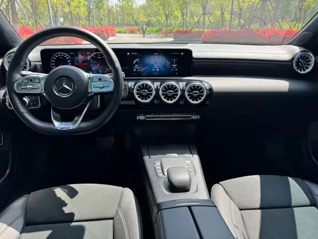 Mercedes-Benz A-Class — Фото автомобиля 6