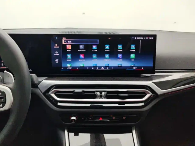 BMW 3 Series — Фото автомобиля 13