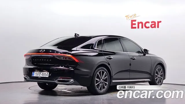 Hyundai Grandeur Новый Grandeur IG — Фото автомобиля 2