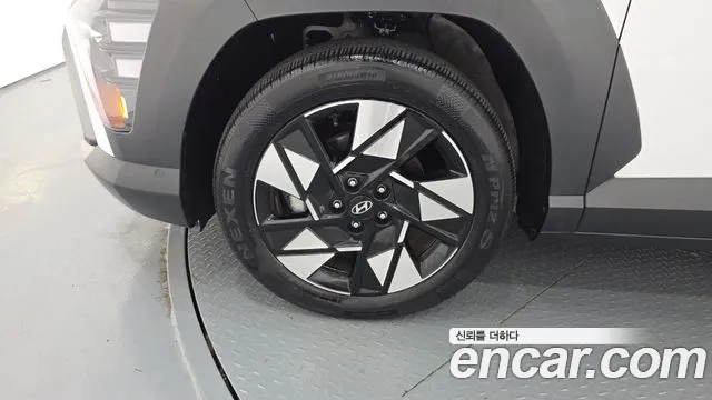 Hyundai Kona SX2 — Фото автомобиля 4