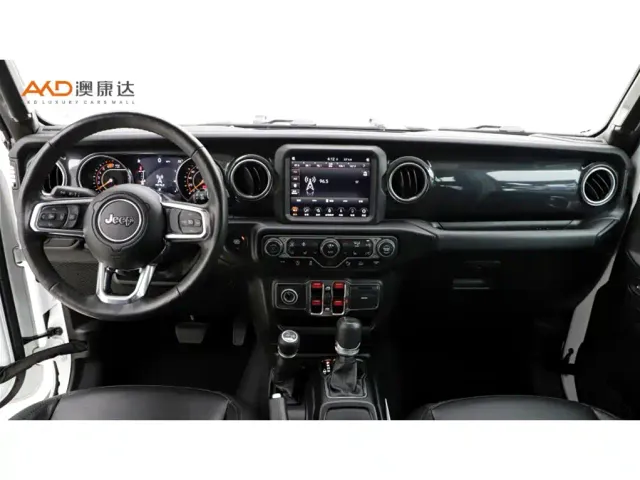 Jeep Wrangler — Фото автомобиля 5