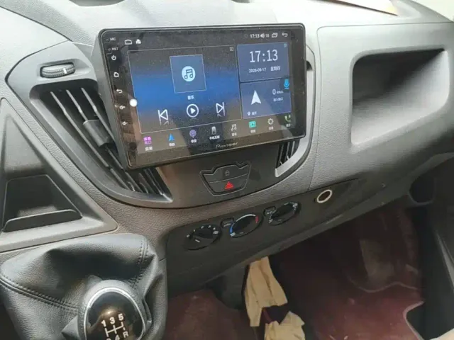 Ford Transit 2019 2.0T Gasoline Multi-Purpose Commercial Vehicle Short Wheelbase Low Roof 6-Seater China VI — Фото автомобиля 12