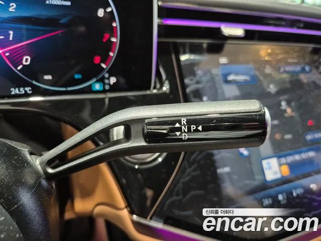 Mercedes-Benz E-Class — Фото автомобиля 9