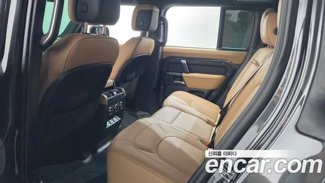 Land Rover Defender L663 — Фото автомобиля 11