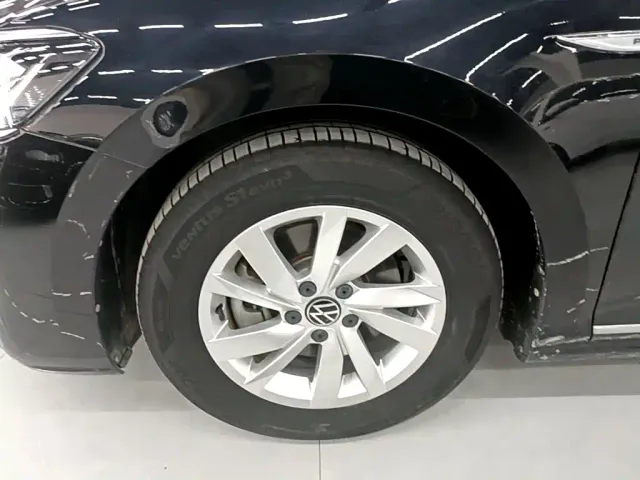 Volkswagen Passat — Фото автомобиля 22
