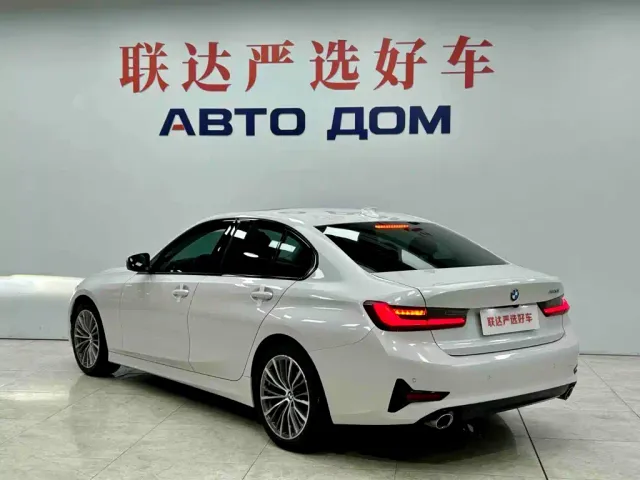 BMW 3 Series — Фото автомобиля 4