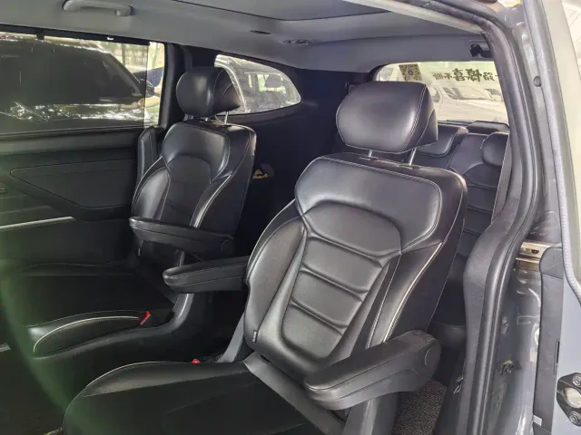 Hyundai Custo — Фото автомобиля 8