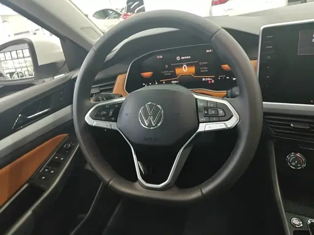 Volkswagen Bora — Фото автомобиля 10