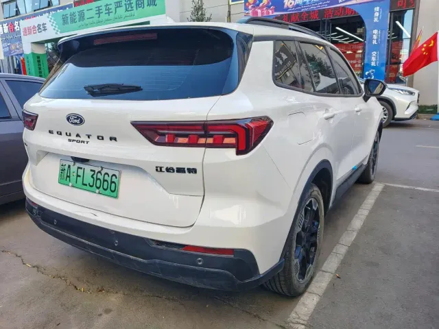 Ford Lingrui — Фото автомобиля 9