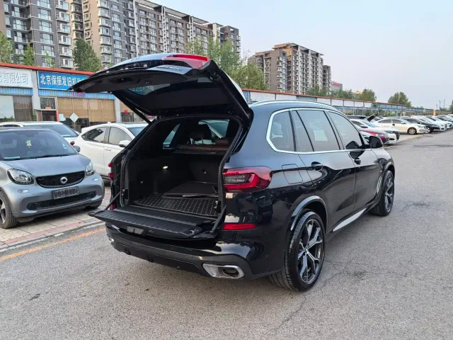 BMW X5 — Фото автомобиля 6