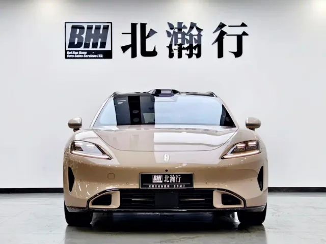Shangjie Z7T — Фото автомобиля 2