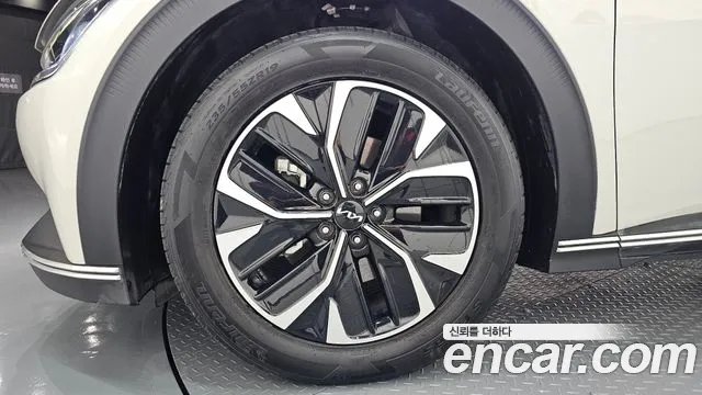 Kia EV6 — Фото автомобиля 5
