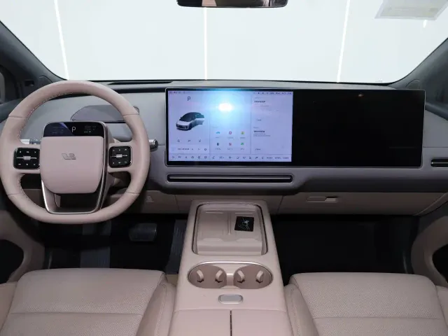 Li Auto i6 — Фото автомобиля 13