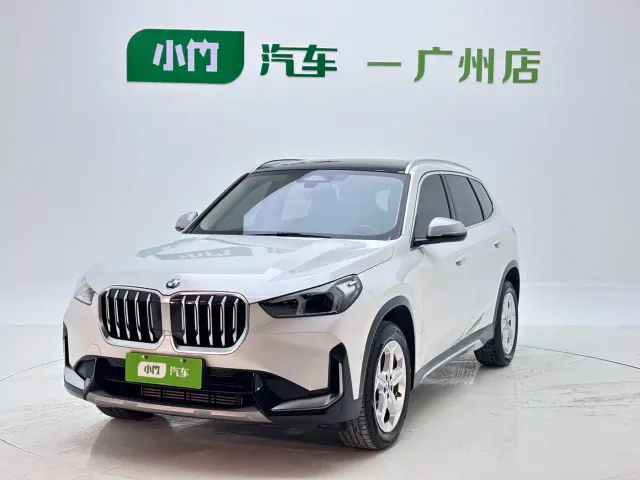 Фотография автомобиля — BMW X1