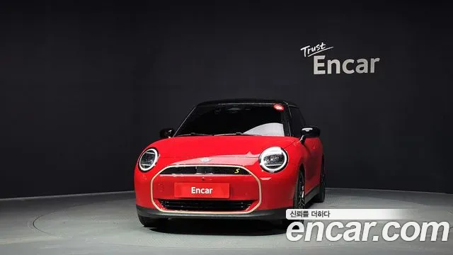 Mini Cooper — Фото автомобиля 3