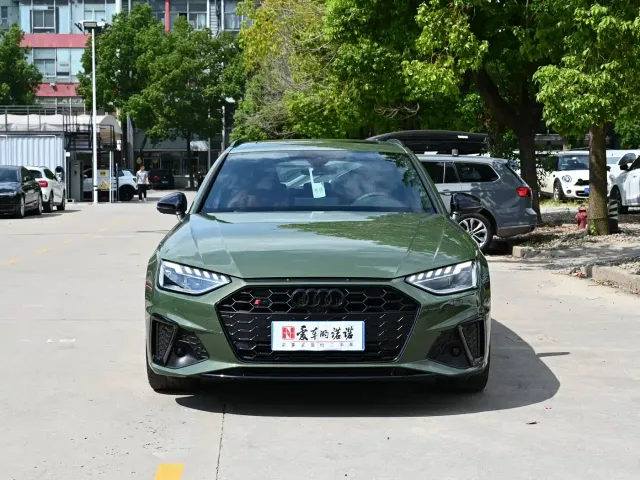 Audi S4 — Фото автомобиля 2