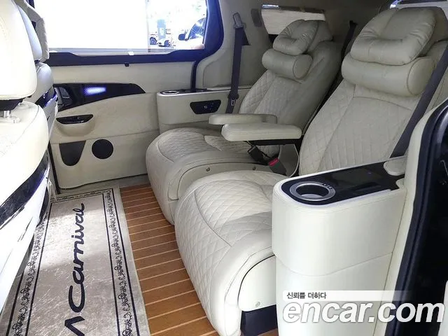Kia Canival Carnival 4 поколение Бензин 9 мест Hi-Limousine(Спецкузов) — Фото автомобиля 5