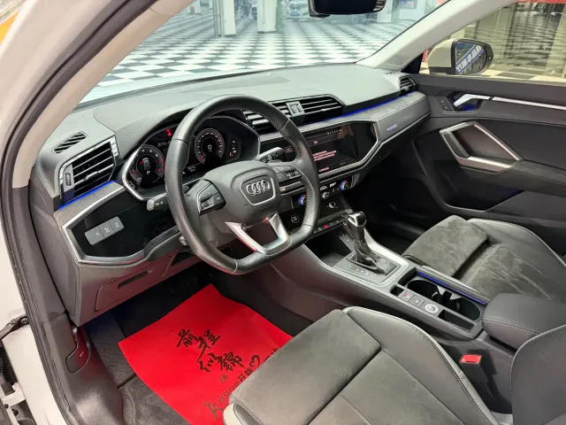 Audi Q3 — Фото автомобиля 9