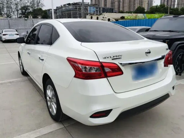 Nissan Sylphy — Фото автомобиля 4