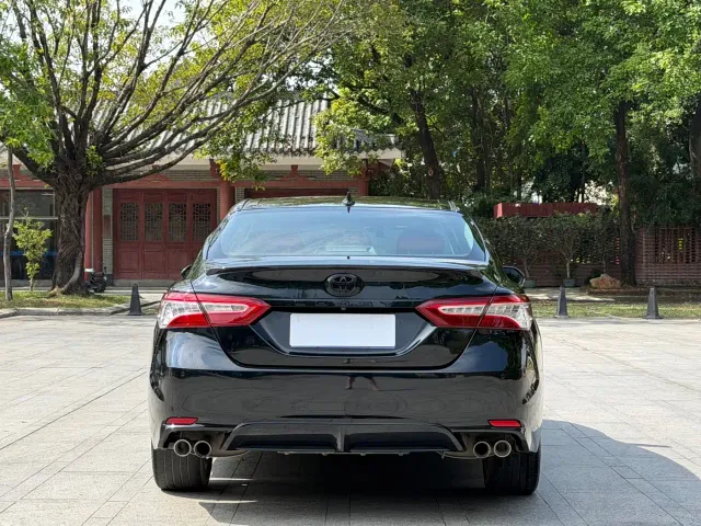Toyota Camry — Фото автомобиля 19