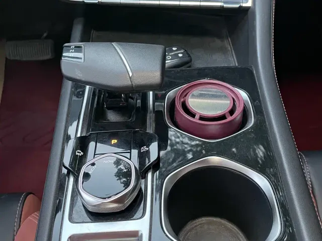 Changan Eado — Фото автомобиля 7