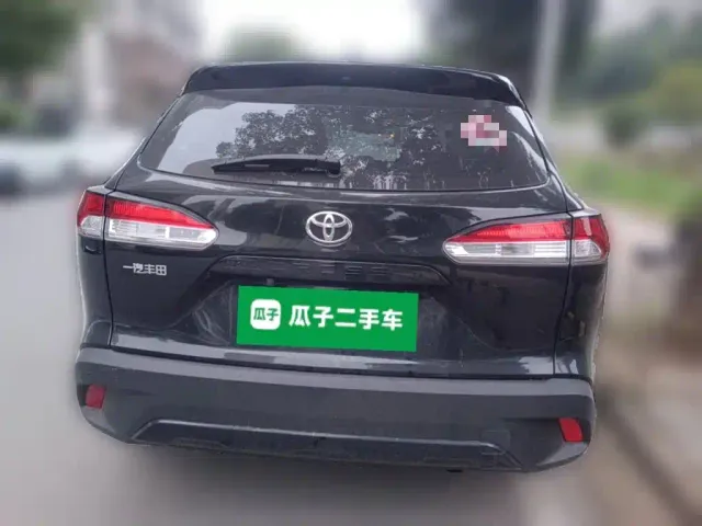 Toyota Corolla Cross — Фото автомобиля 3