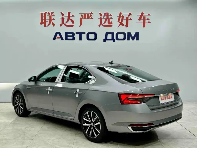 Skoda Superb — Фото автомобиля 4