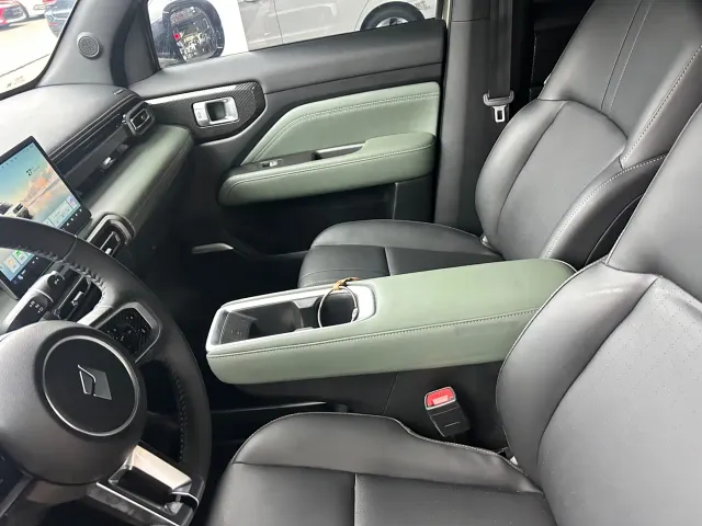 Baojun Yep Plus — Фото автомобиля 8